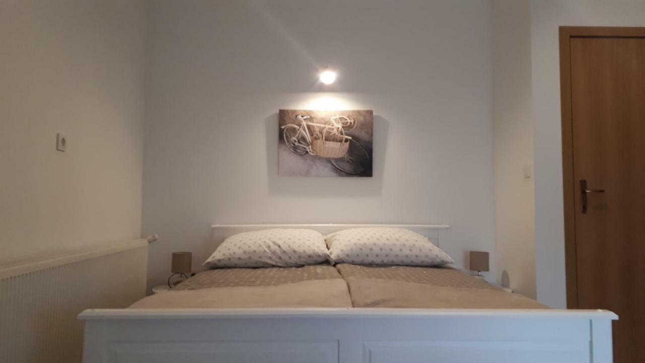 Apartman Kod Kraljevih Gola Exterior photo